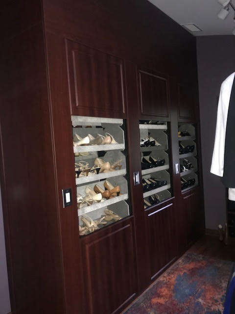 Motor Driven Shoe Storage With Automatic Shelves Storagemotion